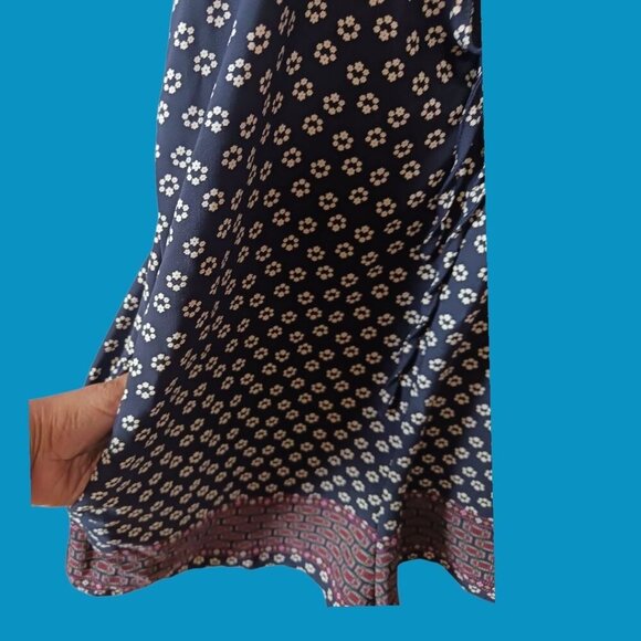 I Joan Navy & Red Floral Print Romper  I Joan Navy& Red Size Small - Picture 9 of 12